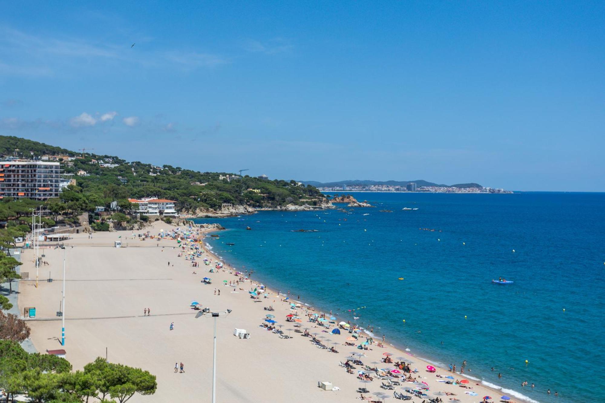 Pis Embaixador 1A Linea De Mar Apartment Platja d'Aro Luaran gambar